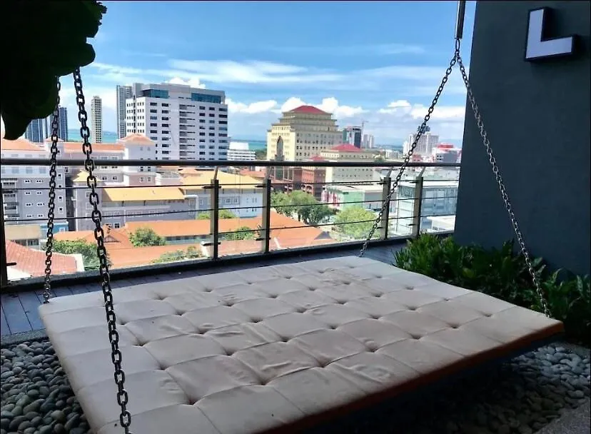 Daire Tropicana 218 Macalister #Softcreamy #Infinitypool #7Pax #3Br2Bath #Quality Well Maintained #Private Host George Town